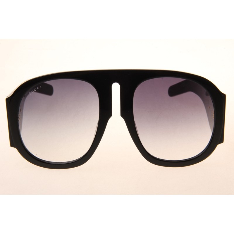 Gucci GG0152S Sunglasses In Black Gradient Grey
