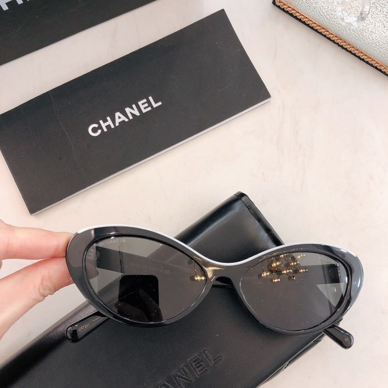 Chanel CH5416 Sunglasses In black and white gray