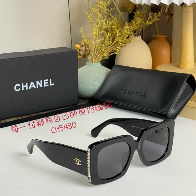 Chanel CH5480 Sunglasses In Black Gold Gradient Gray