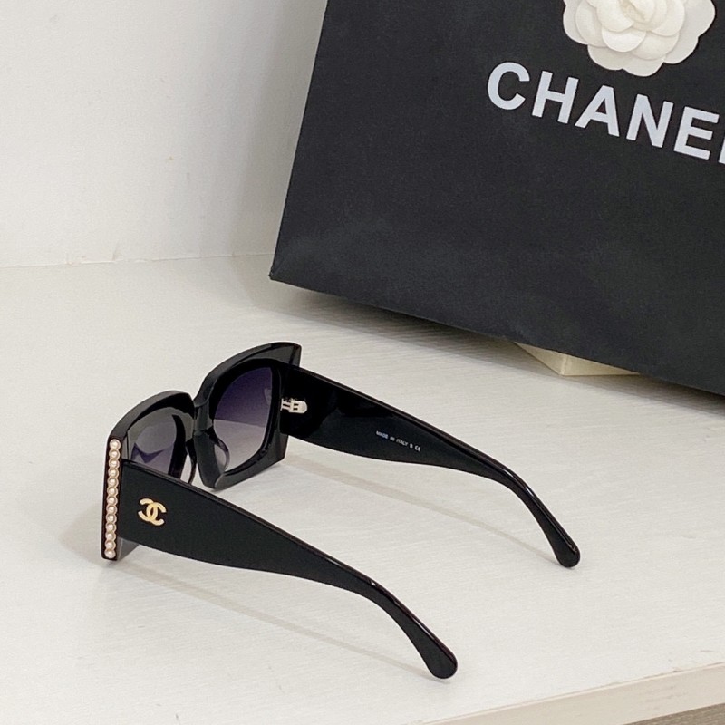 Chanel CH5480 Sunglasses In Black Gold Gradient Gray