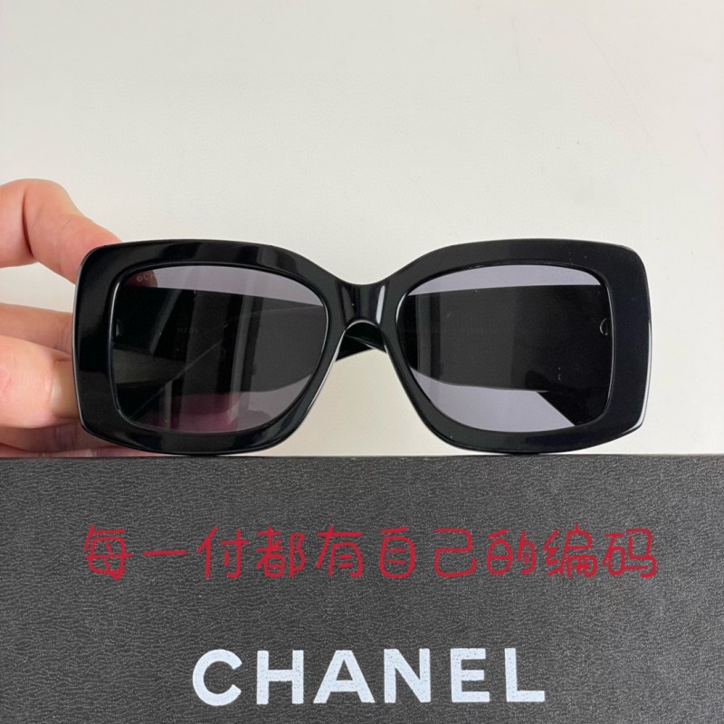 Chanel CH5483 Sunglasses In Black Green