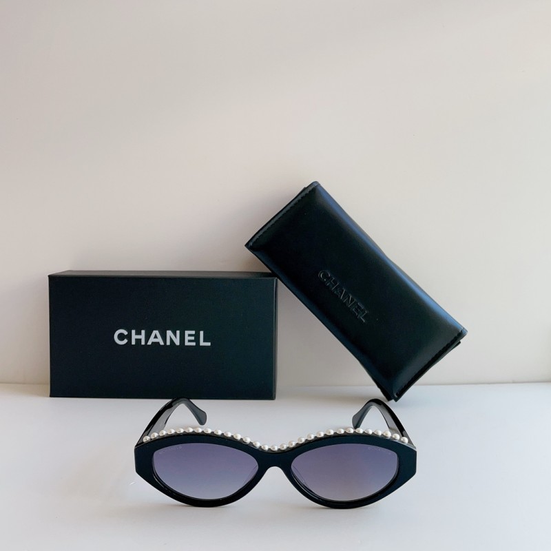 Chanel CH9110 Sunglasses In Black Gradient Gray