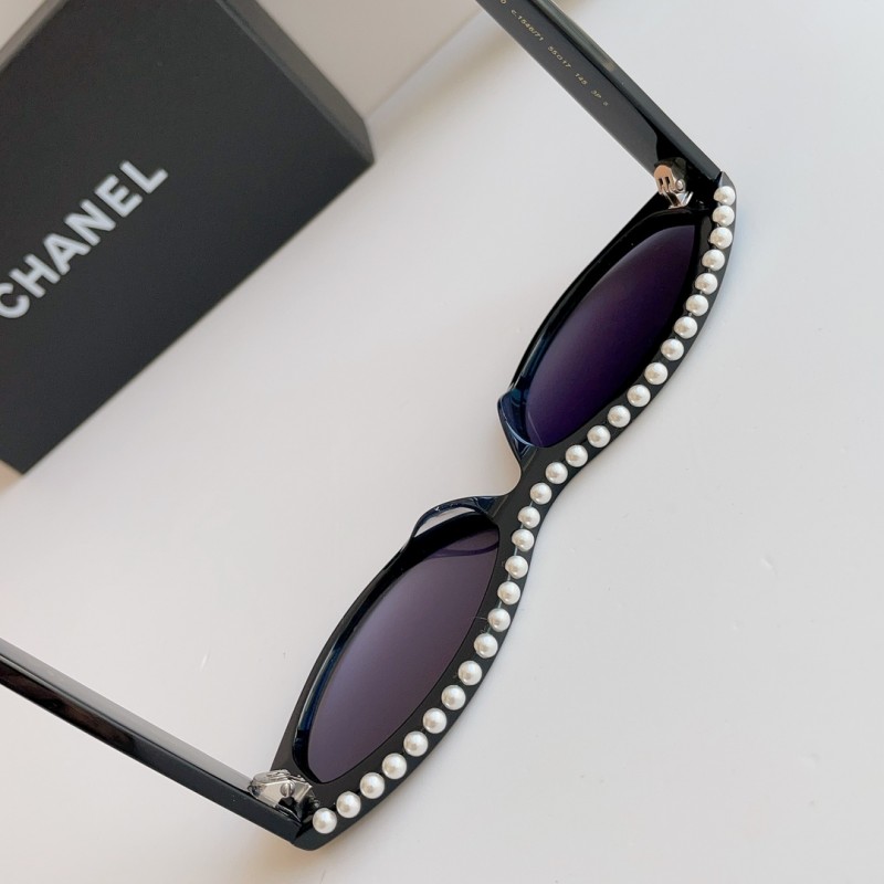 Chanel CH9110 Sunglasses In Black Gradient Gray