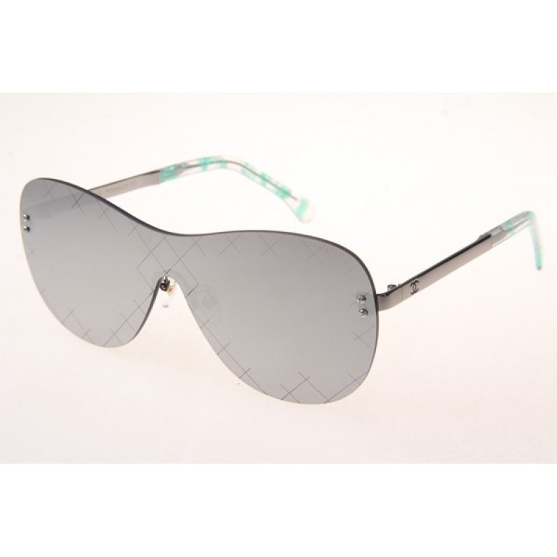 Chanel Collection Perle CH5529A Sunglasses In Silv...