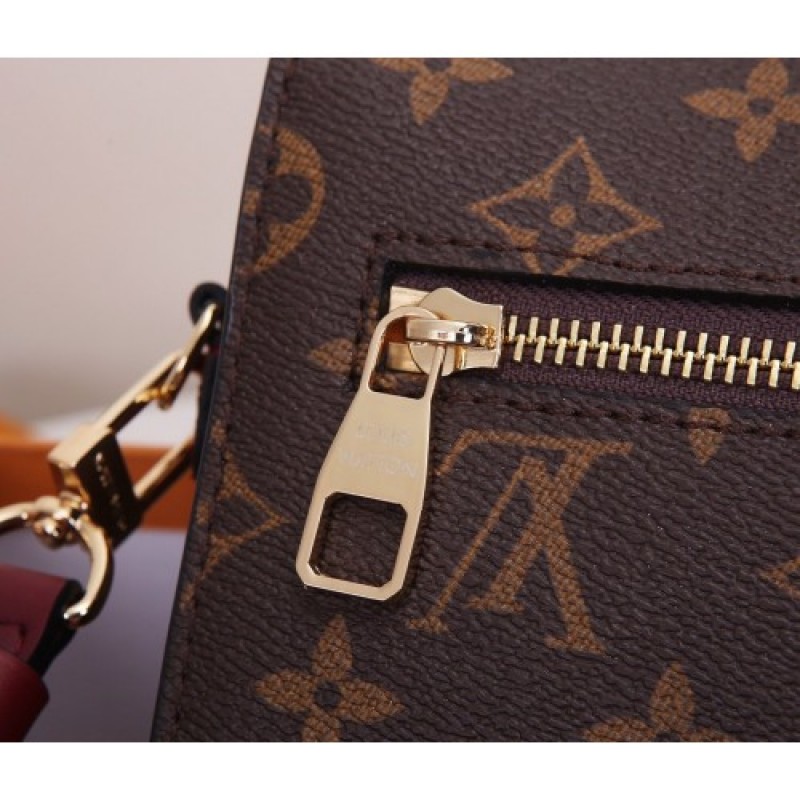 Louis Vuitton Pochette Metis M44668