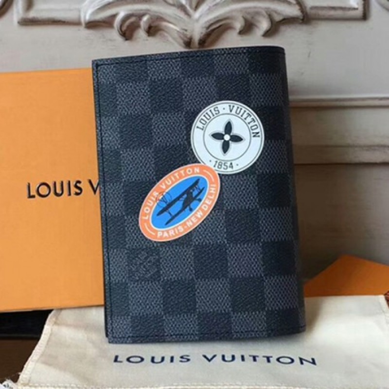 Louis Vuitton Passport Cover N61701