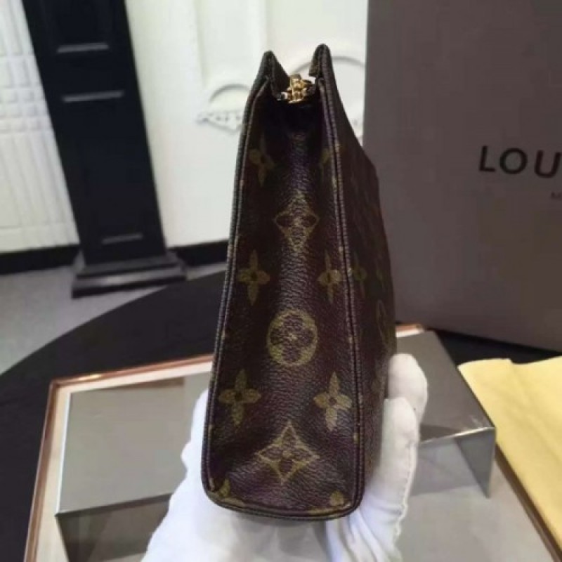 Louis Vuitton Toiletry Pouch M47544