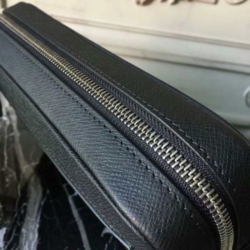 Louis Vuitton Men's Kasai Clutch in Taiga Leather Black M33409