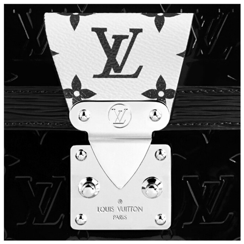 Louis Vuitton LV Wynwood Shoulder Bag in Black Vernis Leather M90445
