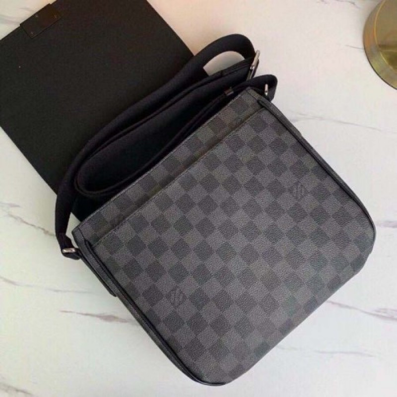 Louis Vuitton N41260 District PM Messenger Bag Damier Graphite Canvas