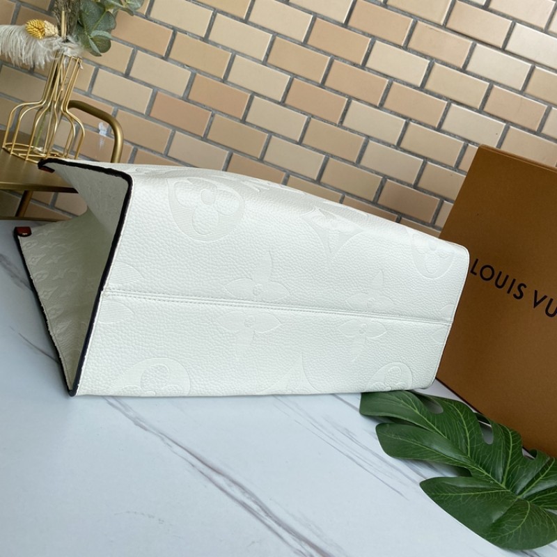 Louis Vuitton Onthego Shopper Tote Bag M44571 white