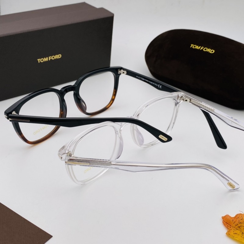 Tom Ford TF5506 Eyeglasses in Transparent