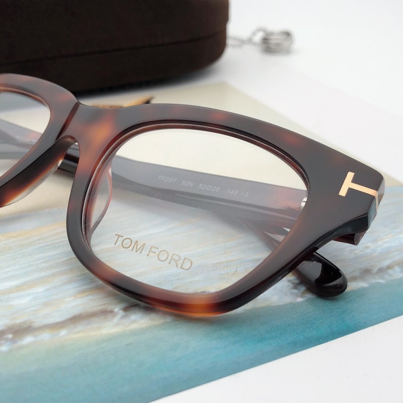 Tom Ford TF237 Eyglasses in Tortoise