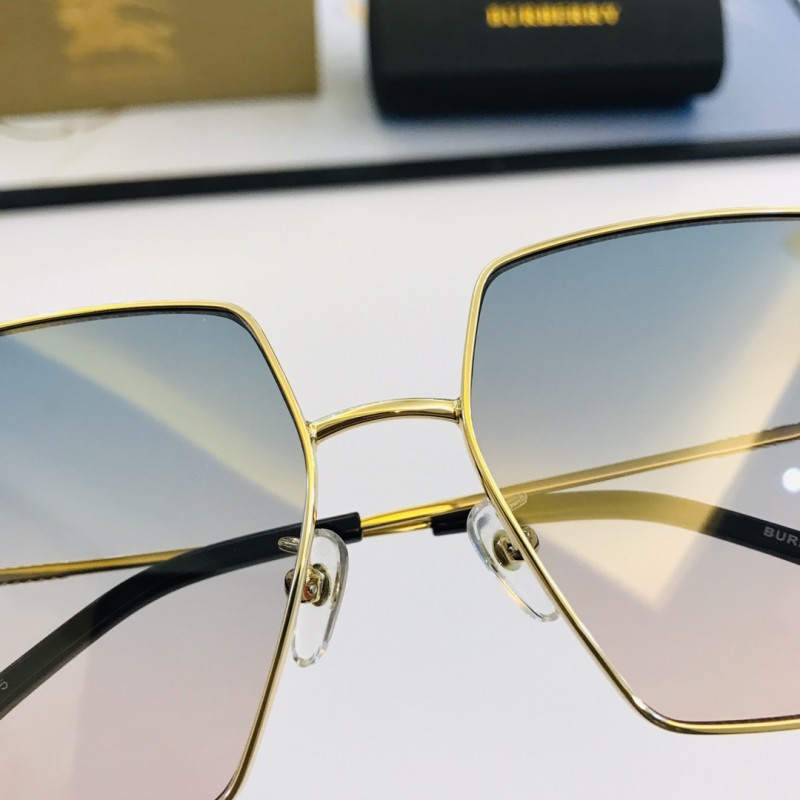 Burberry BE3133 Sunglasses In Gold Gradient Purple