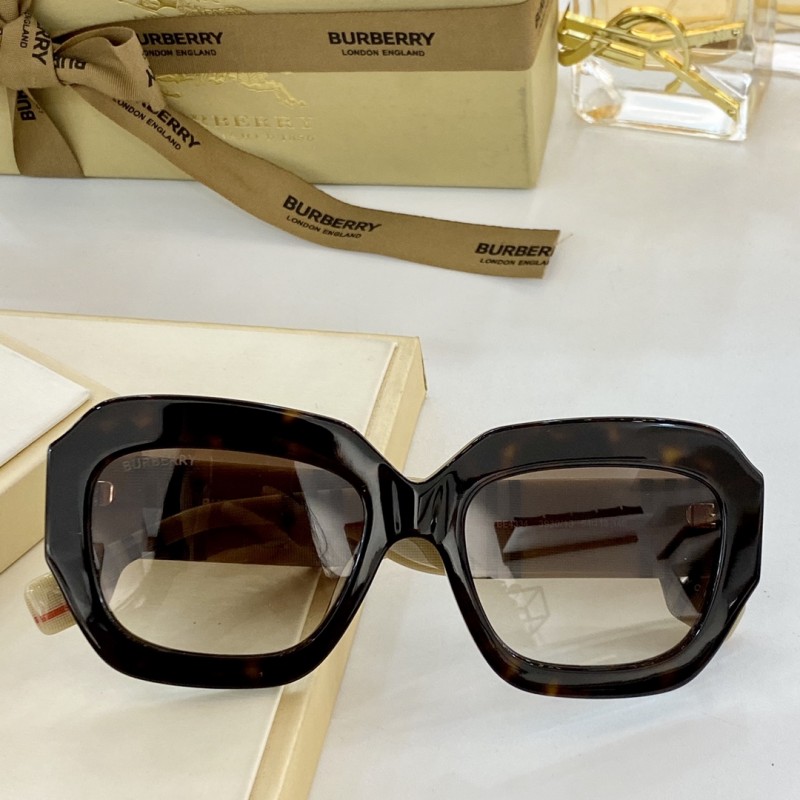 Burberry BE4334 Sunglasses In Tortoiseshell