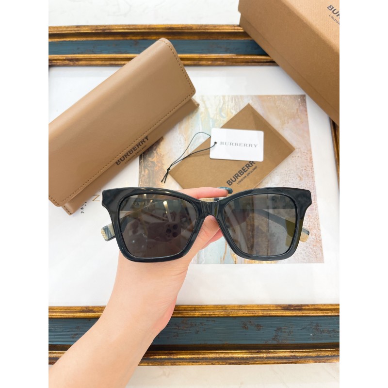 Burberry BE4346 Sunglasses In Black White