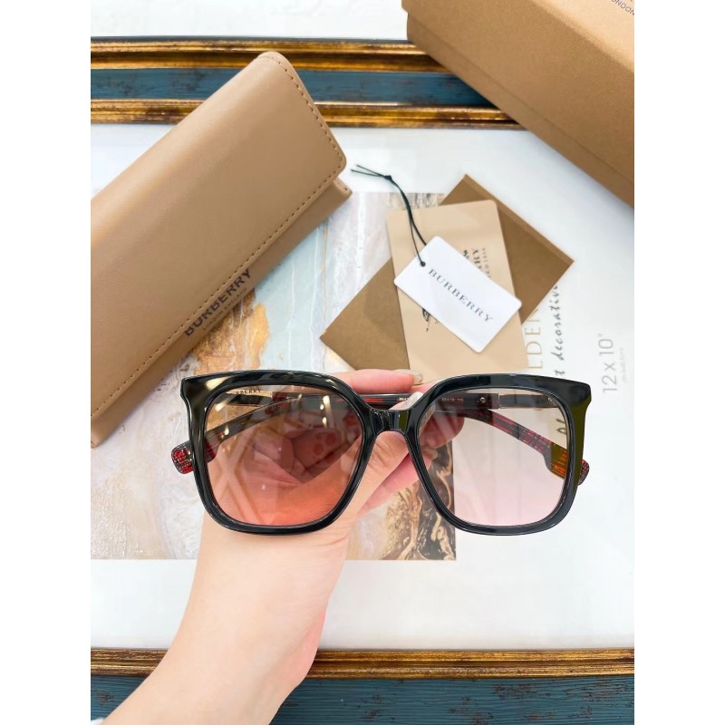 Burberry BE4347 Sunglasses In Black Pink