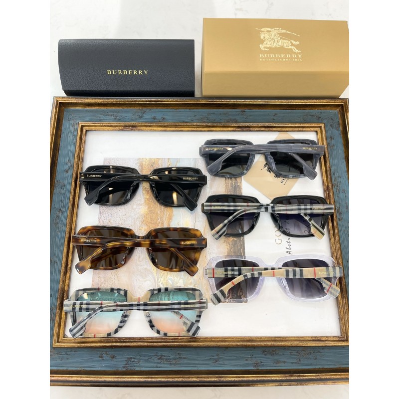 Burberry BE4349 Sunglasses In Black