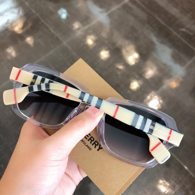 Burberry BE4349 Sunglasses In Clear