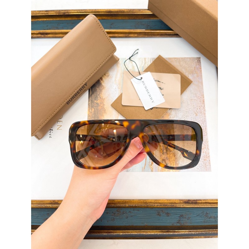 Burberry BE4362 Sunglasses In Tortoiseshell