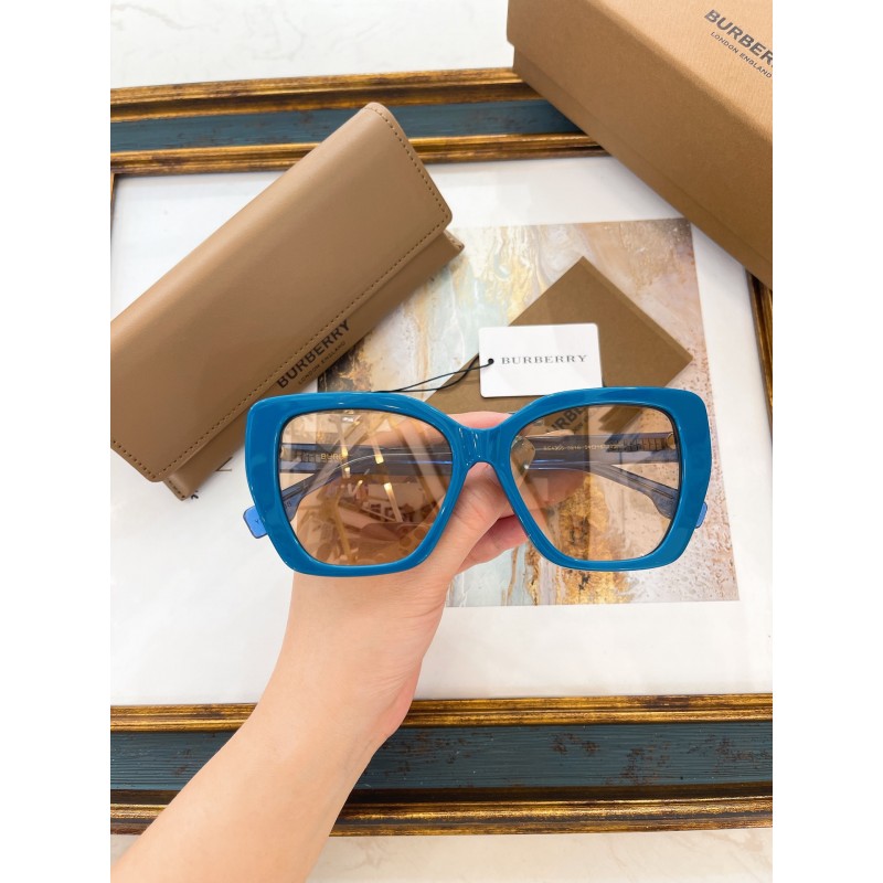 Burberry BE4366 Sunglasses In Blue