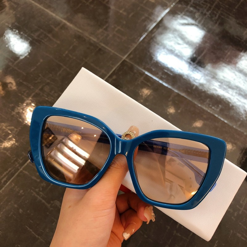 Burberry BE4366 Sunglasses In Blue