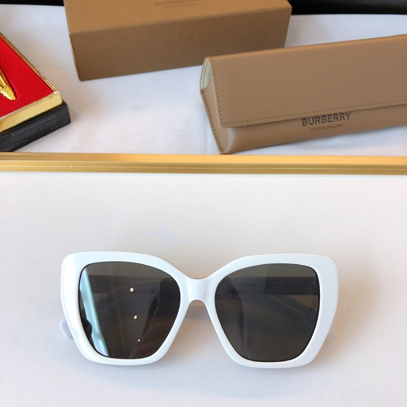 Burberry BE4366 Sunglasses In White