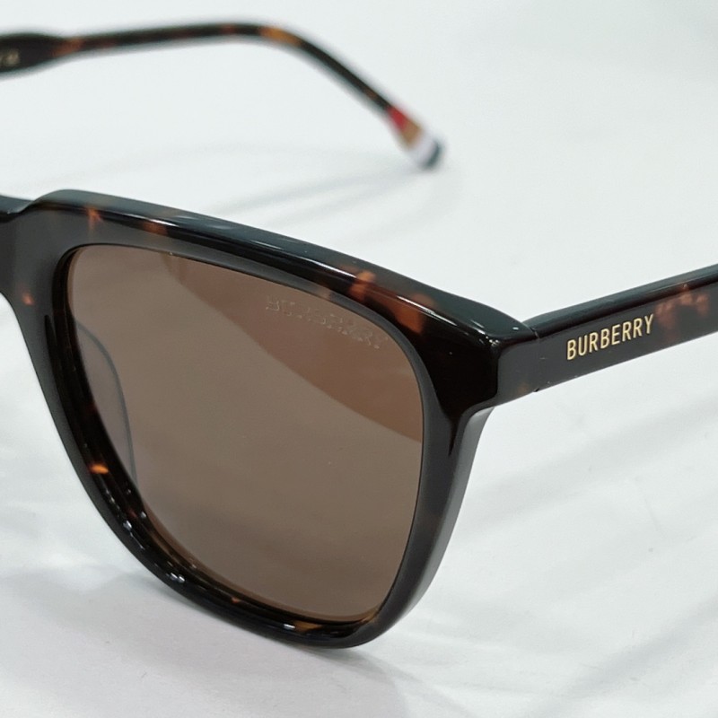 Burberry BE4381 Sunglasses In Tortoiseshell