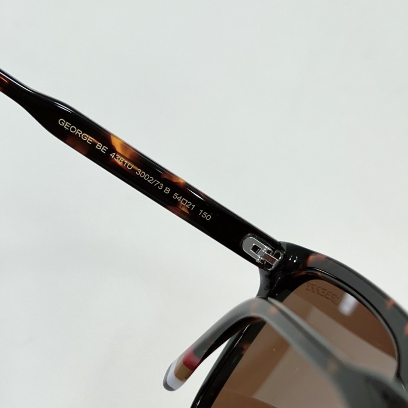 Burberry BE4381 Sunglasses In Tortoiseshell