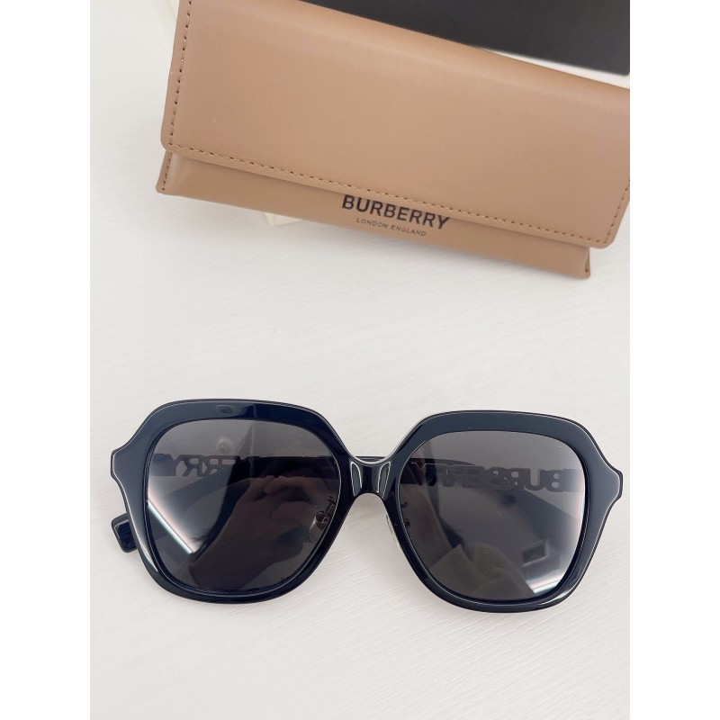 Burberry BE4389 Sunglasses In Black Gray