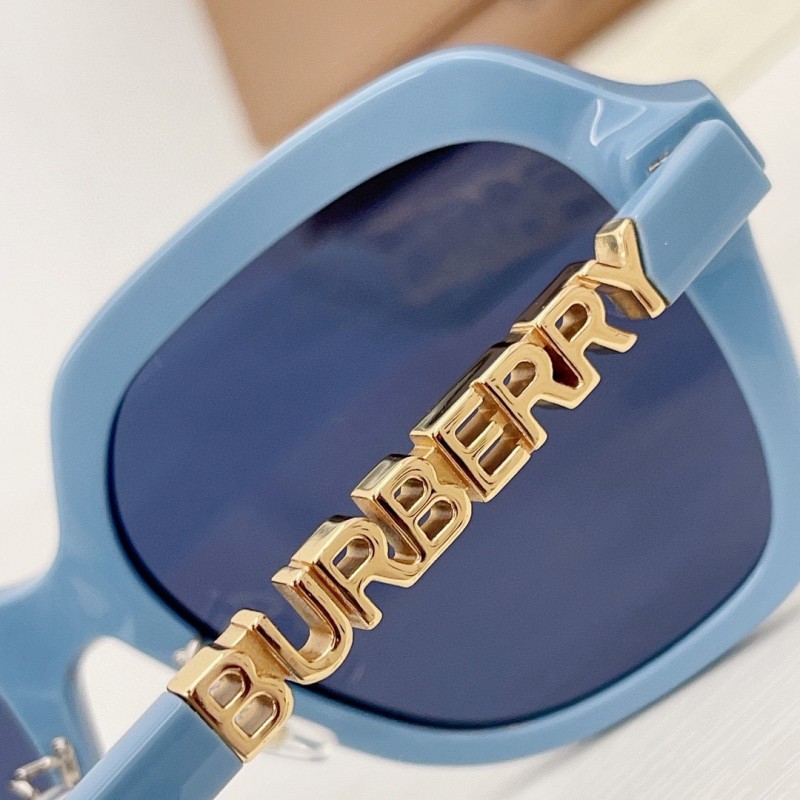 Burberry BE4389 Sunglasses In Blue