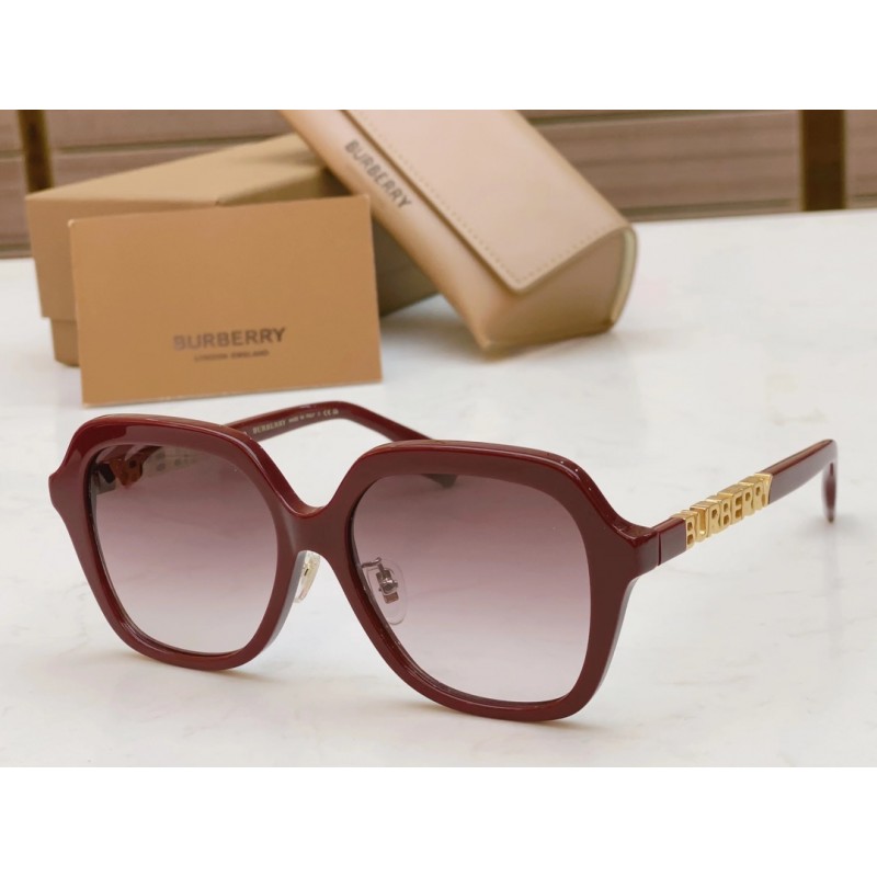 Burberry BE4389 Sunglasses In Burberry