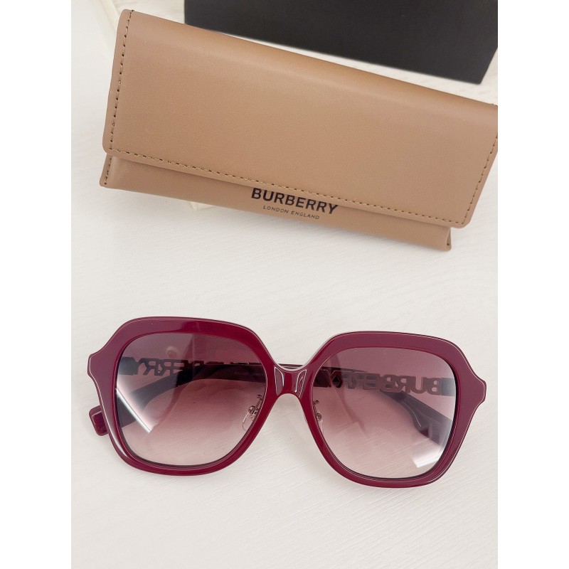 Burberry BE4389 Sunglasses In Burberry