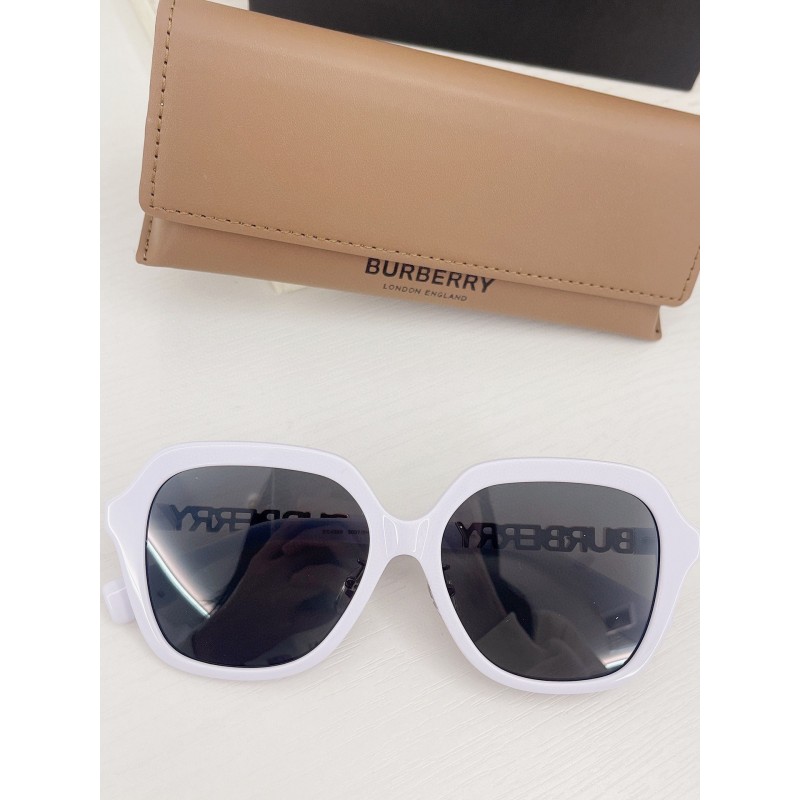 Burberry BE4389 Sunglasses In White