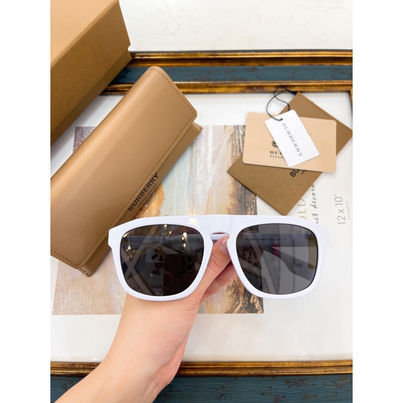 Burberry BE4396 Sunglasses In White