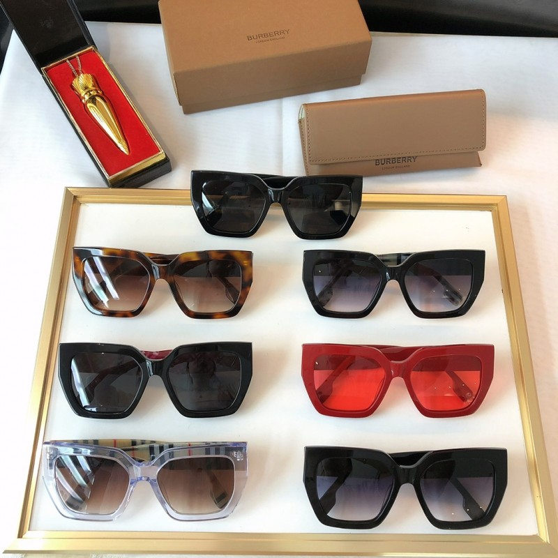Burberry BE4527 Sunglasses In Black Red