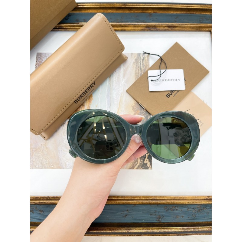 Burberry BE4743 Sunglasses In Green